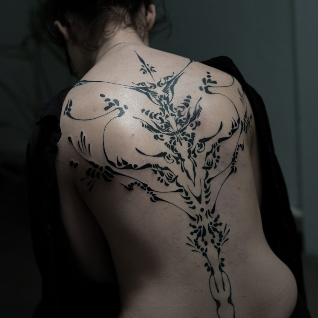 Instagram post from lafumisterie.tattoo. This post is in position 5.