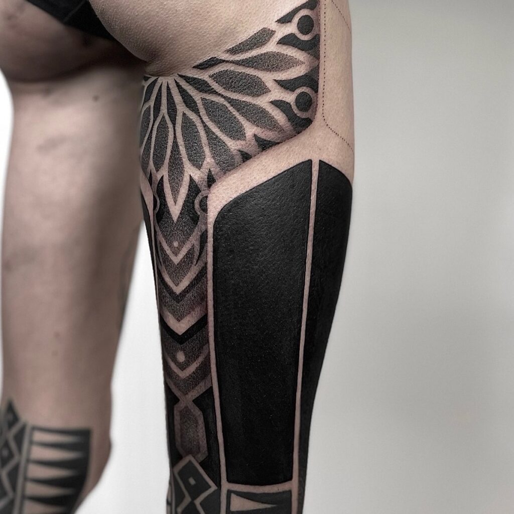 Instagram post from lafumisterie.tattoo. This post is in position 8.