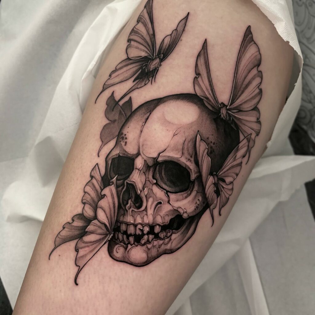 Instagram post from lafumisterie.tattoo. This post is in position 1.