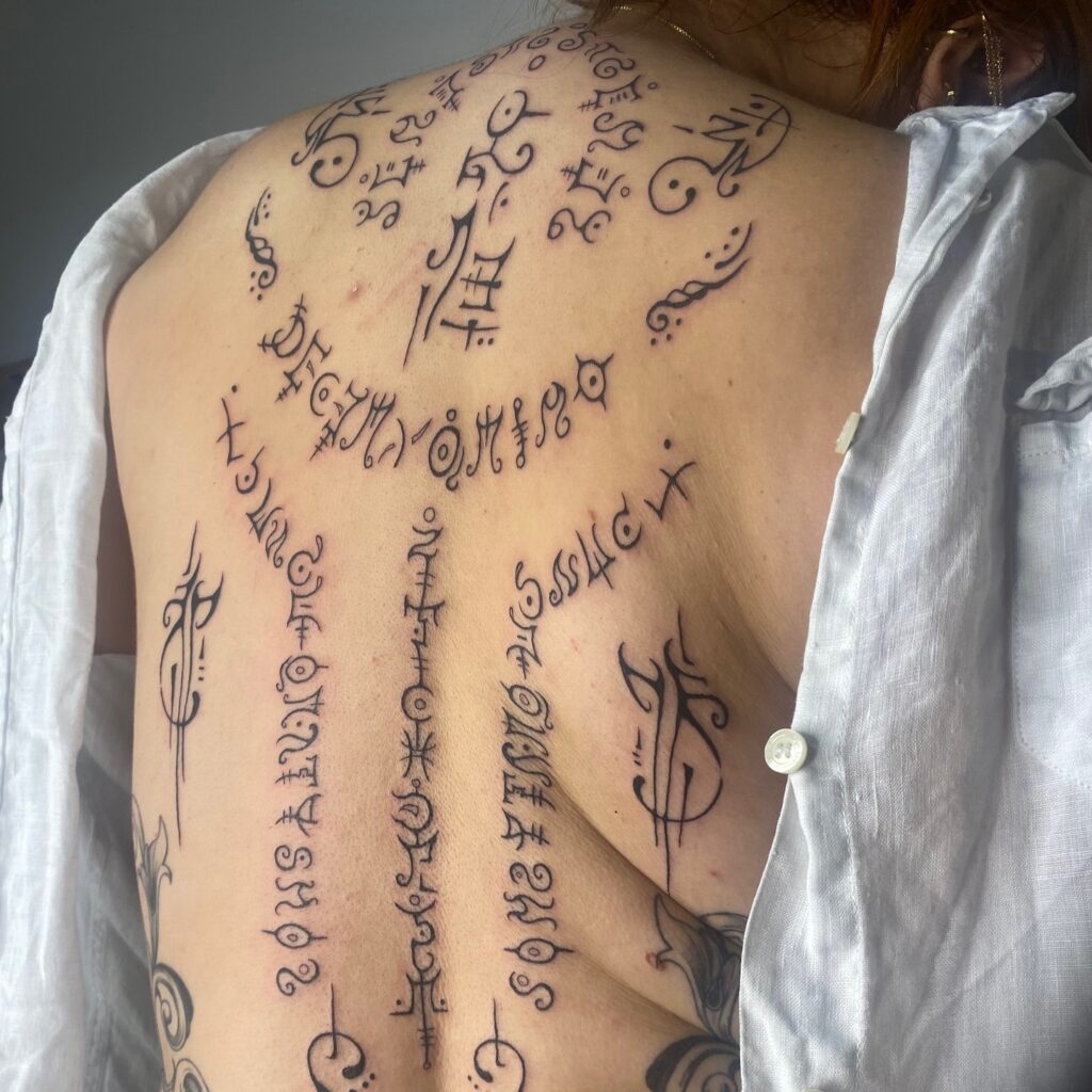 Instagram post from lafumisterie.tattoo. This post is in position 1.