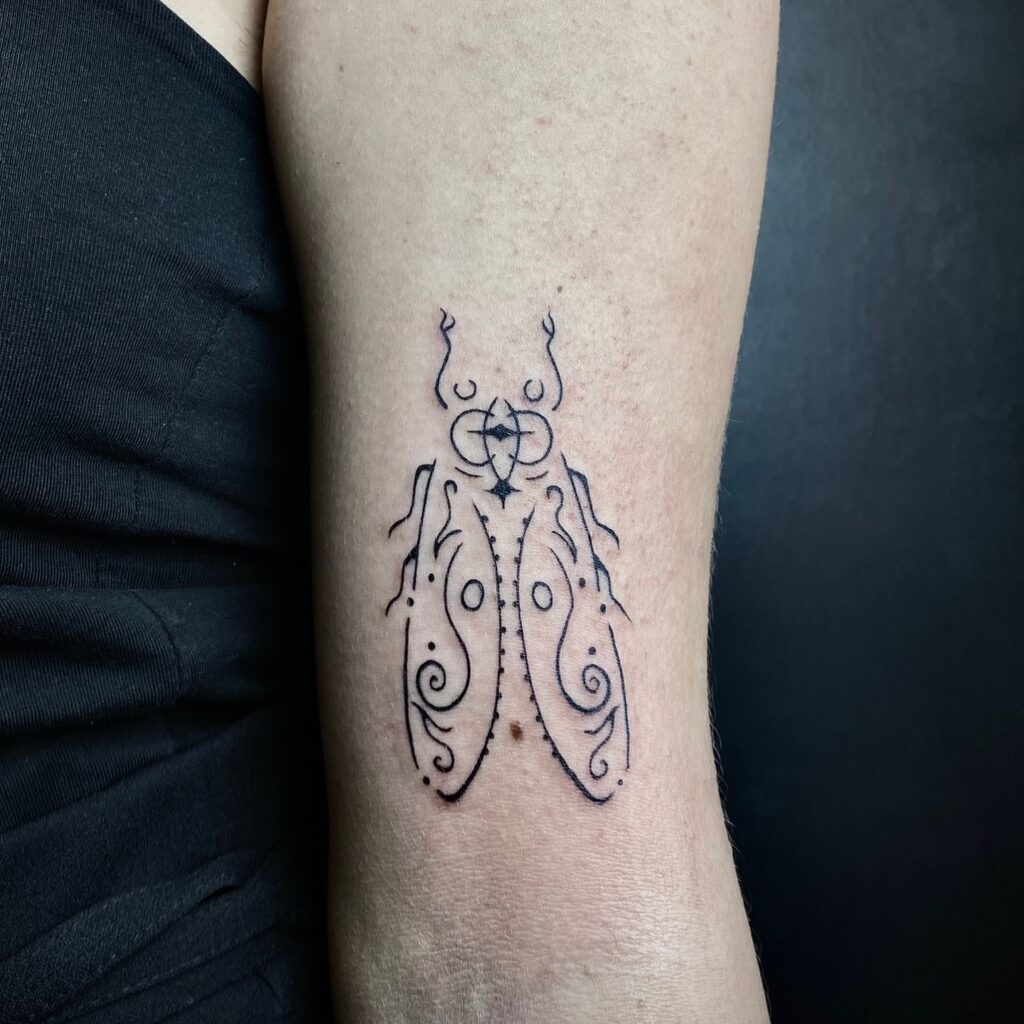 Instagram post from lafumisterie.tattoo. This post is in position 10.