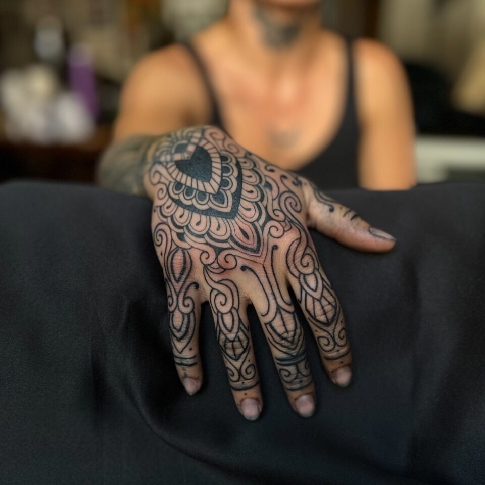 Instagram post from lafumisterie.tattoo. This post is in position 3.