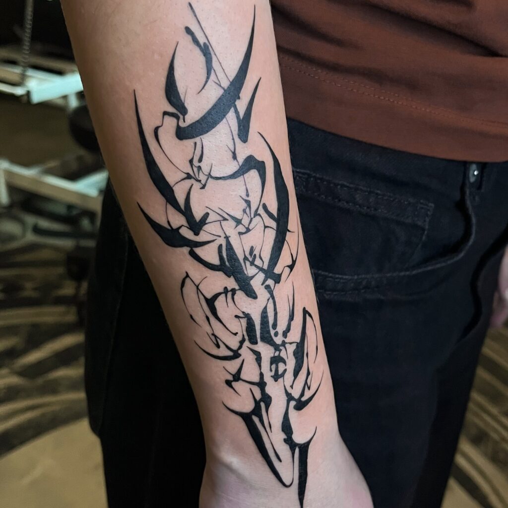 Instagram post from lafumisterie.tattoo. This post is in position 6.