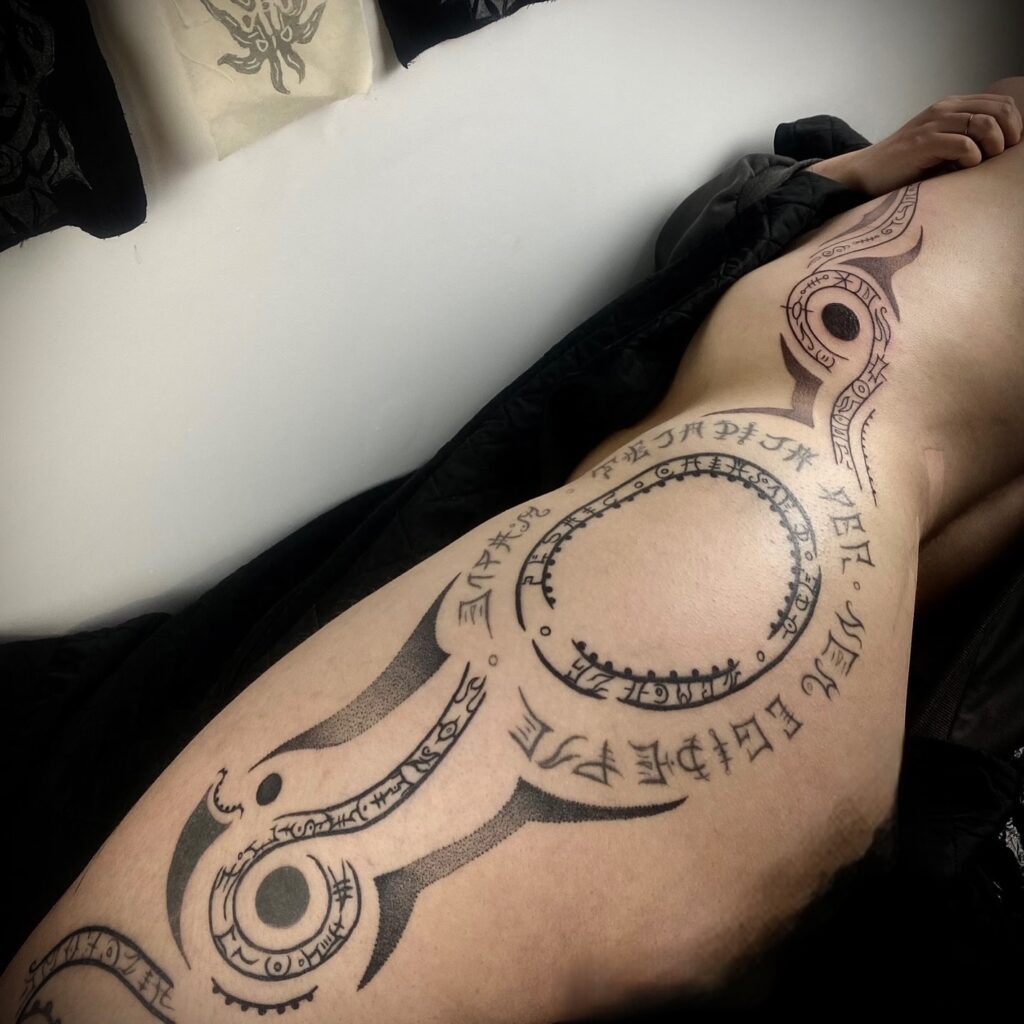 Instagram post from lafumisterie.tattoo. This post is in position 6.