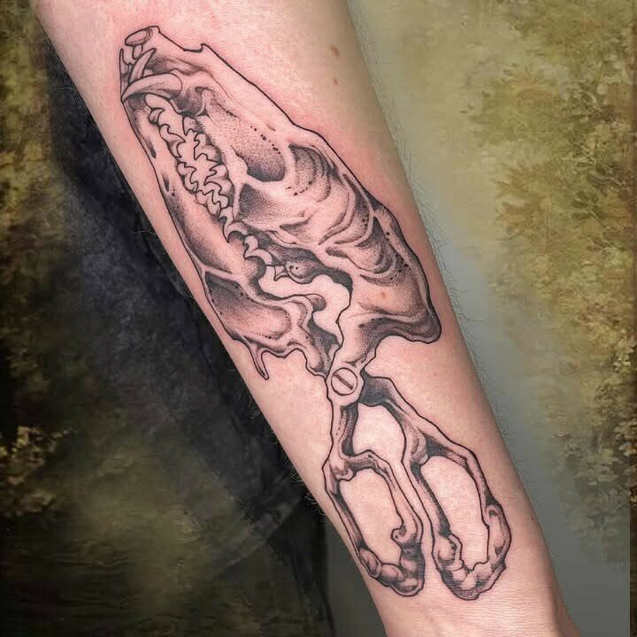 Instagram post from lafumisterie.tattoo. This post is in position 13.