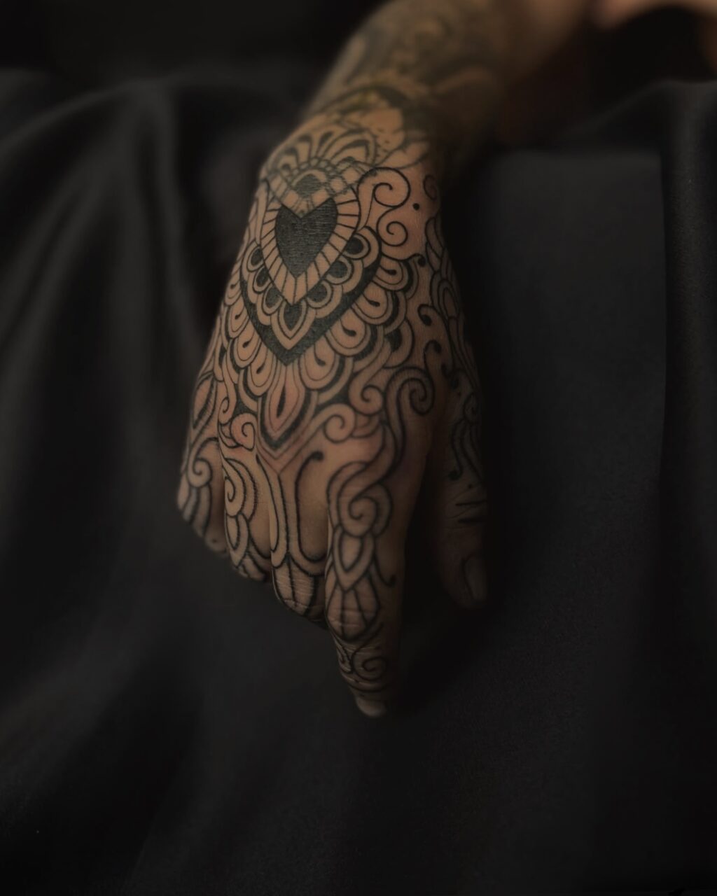 Instagram post from lafumisterie.tattoo. This post is in position 5.