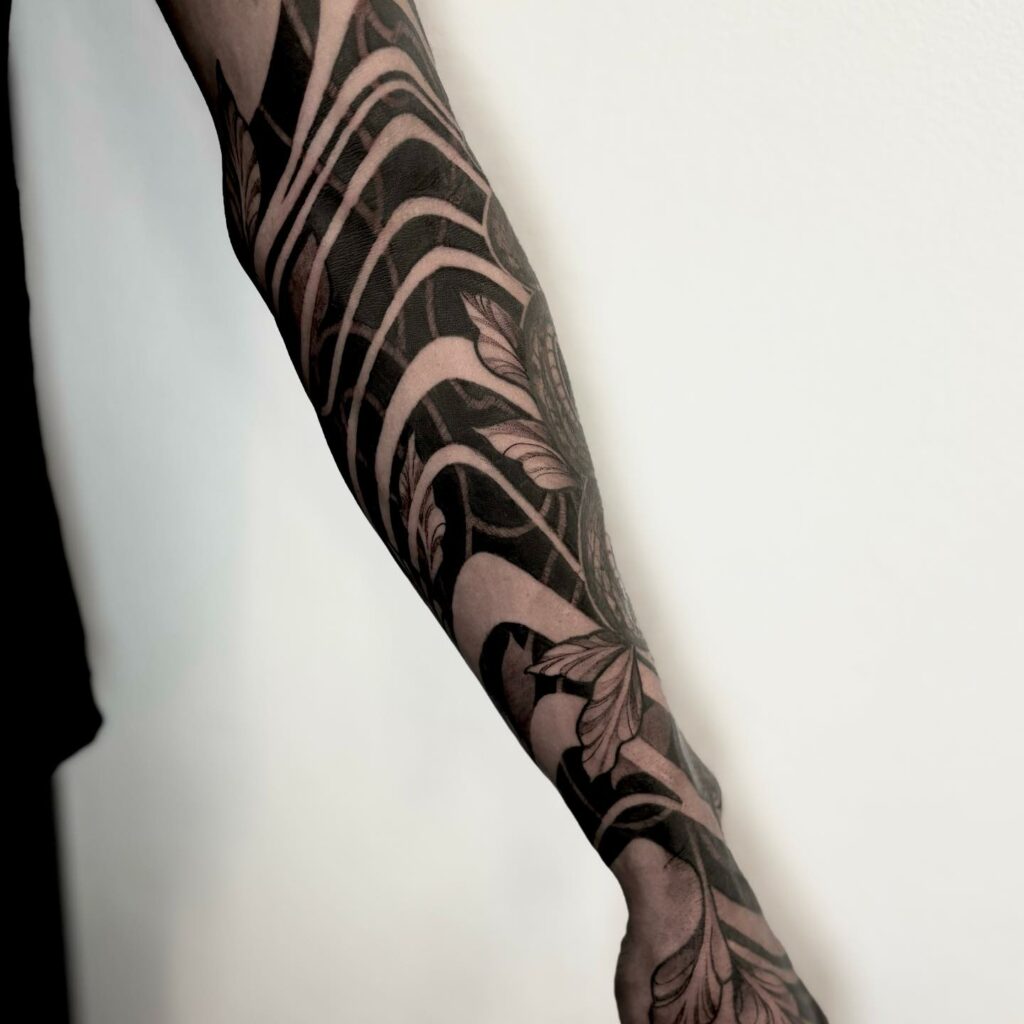 Instagram post from lafumisterie.tattoo. This post is in position 7.