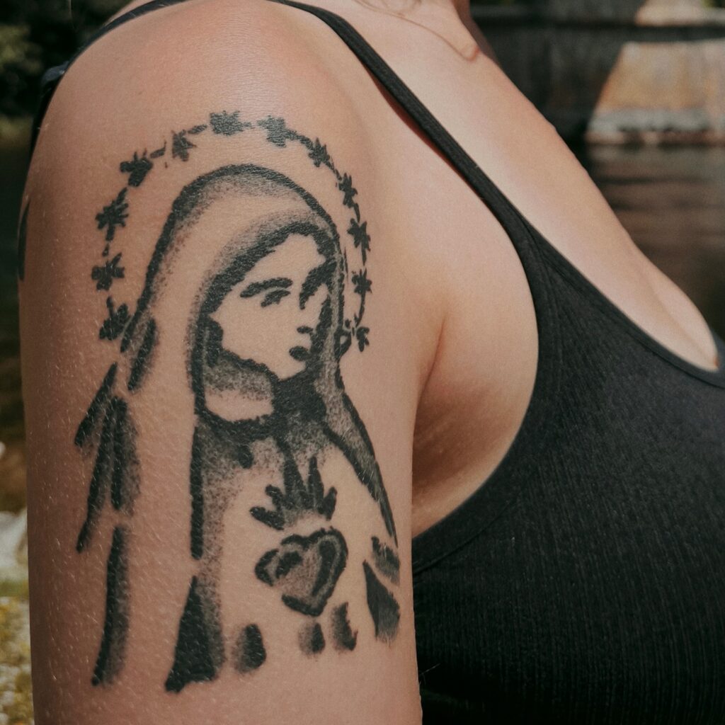 Instagram post from lafumisterie.tattoo. This post is in position 7.