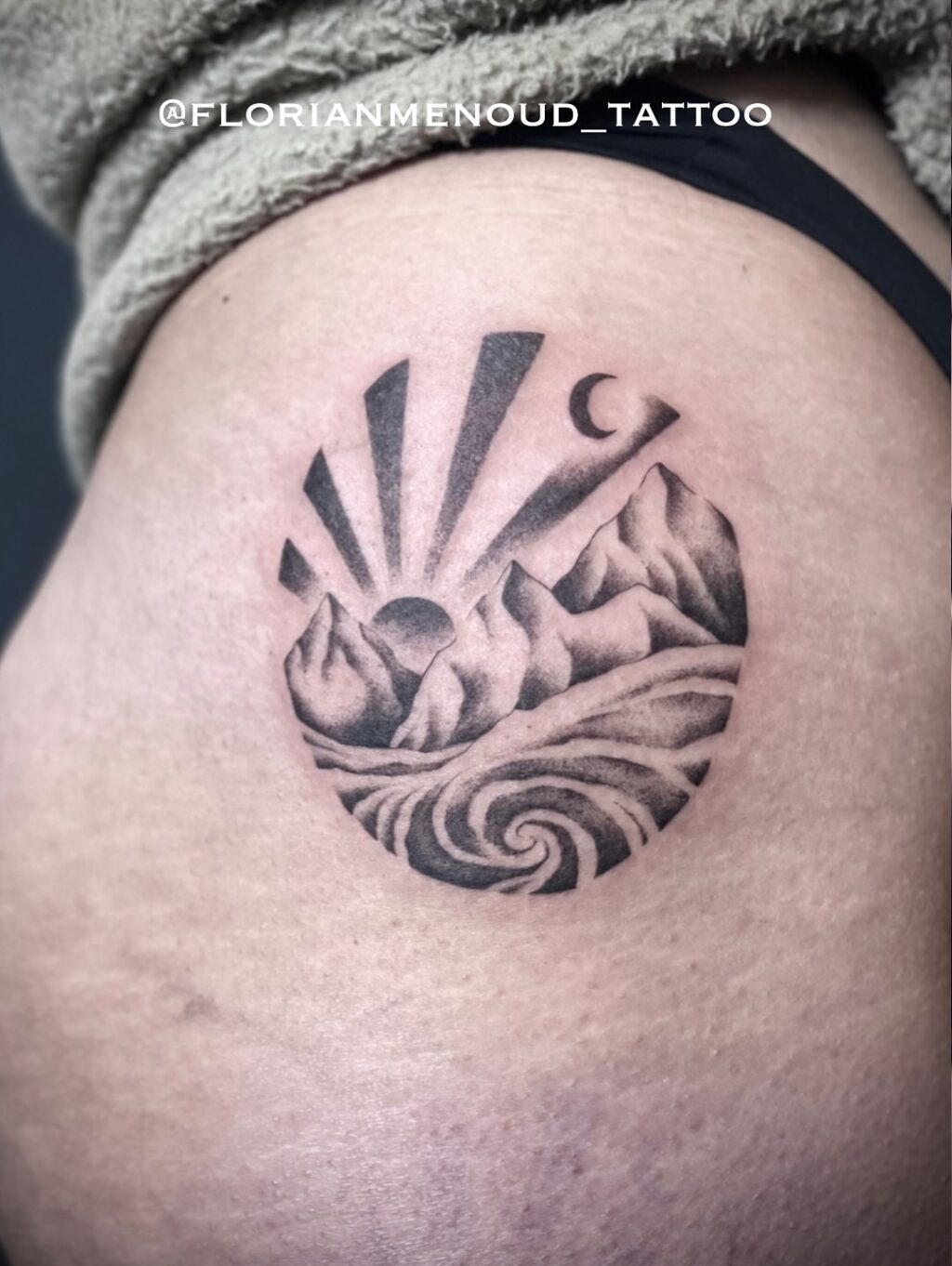 Instagram post from lafumisterie.tattoo. This post is in position 6.