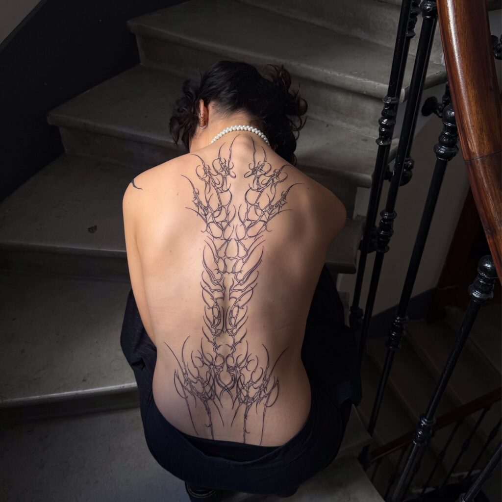 Instagram post from lafumisterie.tattoo. This post is in position 5.